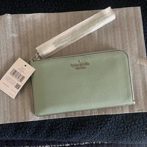 Kate Spade Light Green Leather Wristlet.. brand new with tags!!